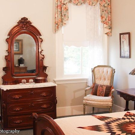 Flowertown Bed And Breakfast ซัมเมอร์วิลล์ ภายนอก รูปภาพ